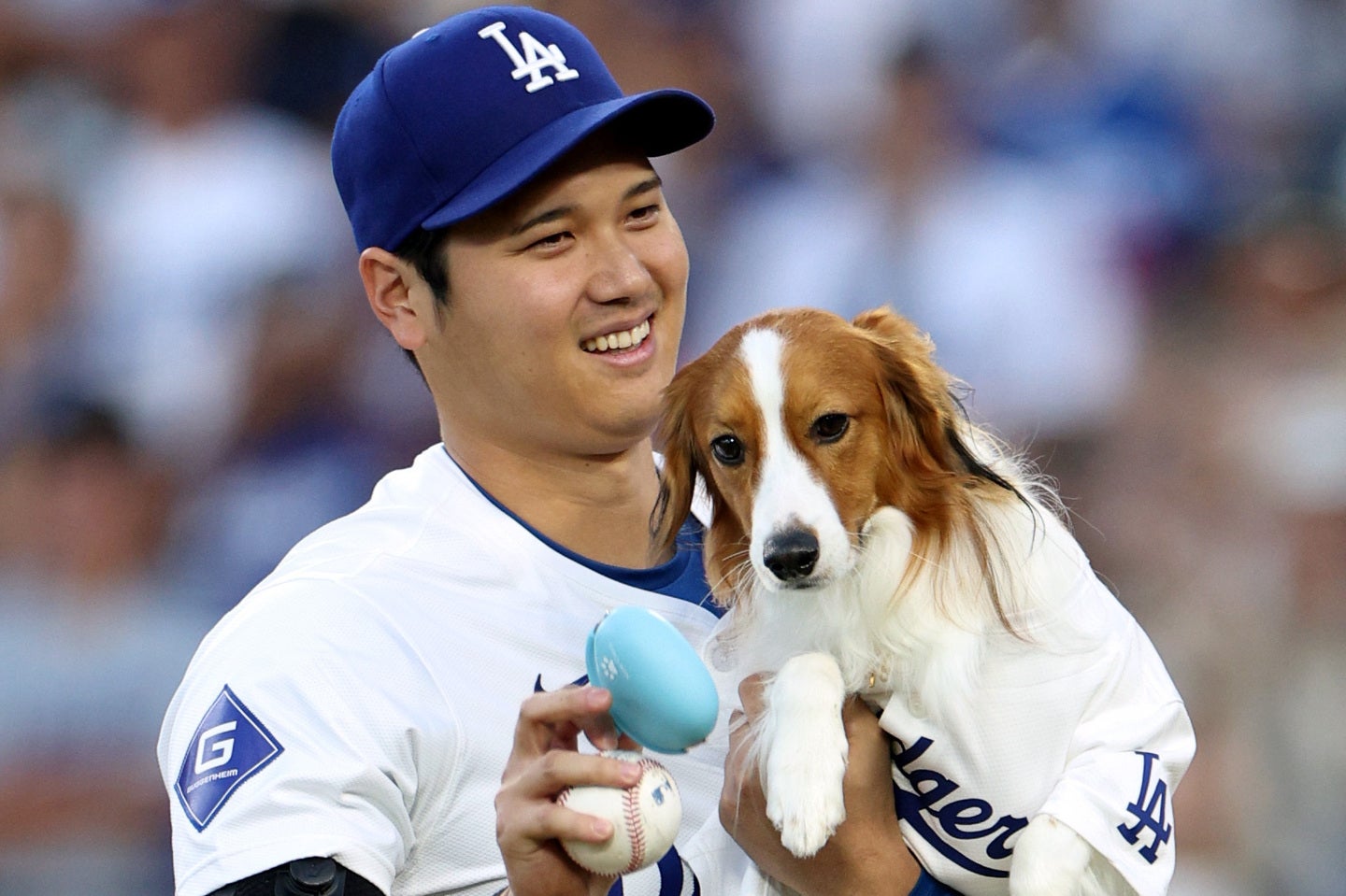大谷が愛犬デコピンを連れてニューバランス社を訪れた。(C)Getty Images