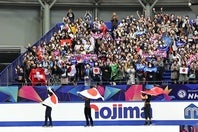 NHK杯の会場で日本女子フィギュア界を代表する人気スケーターが衝撃的な姿を公開していた。写真：梅月智史（THE DIGEST写真部）