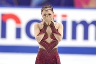 樋口はフリー演技後、大粒の涙を流して目頭を押さえた。写真：梅月智史（THE DIGEST写真部）