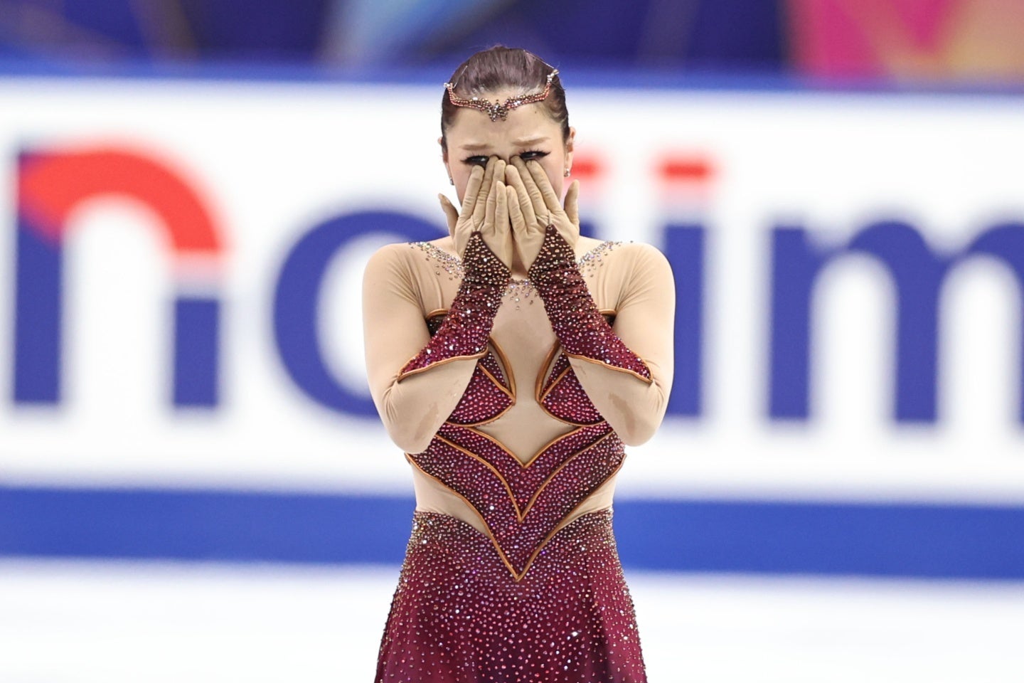 樋口はフリー演技後、大粒の涙を流して目頭を押さえた。写真：梅月智史（THE DIGEST写真部）