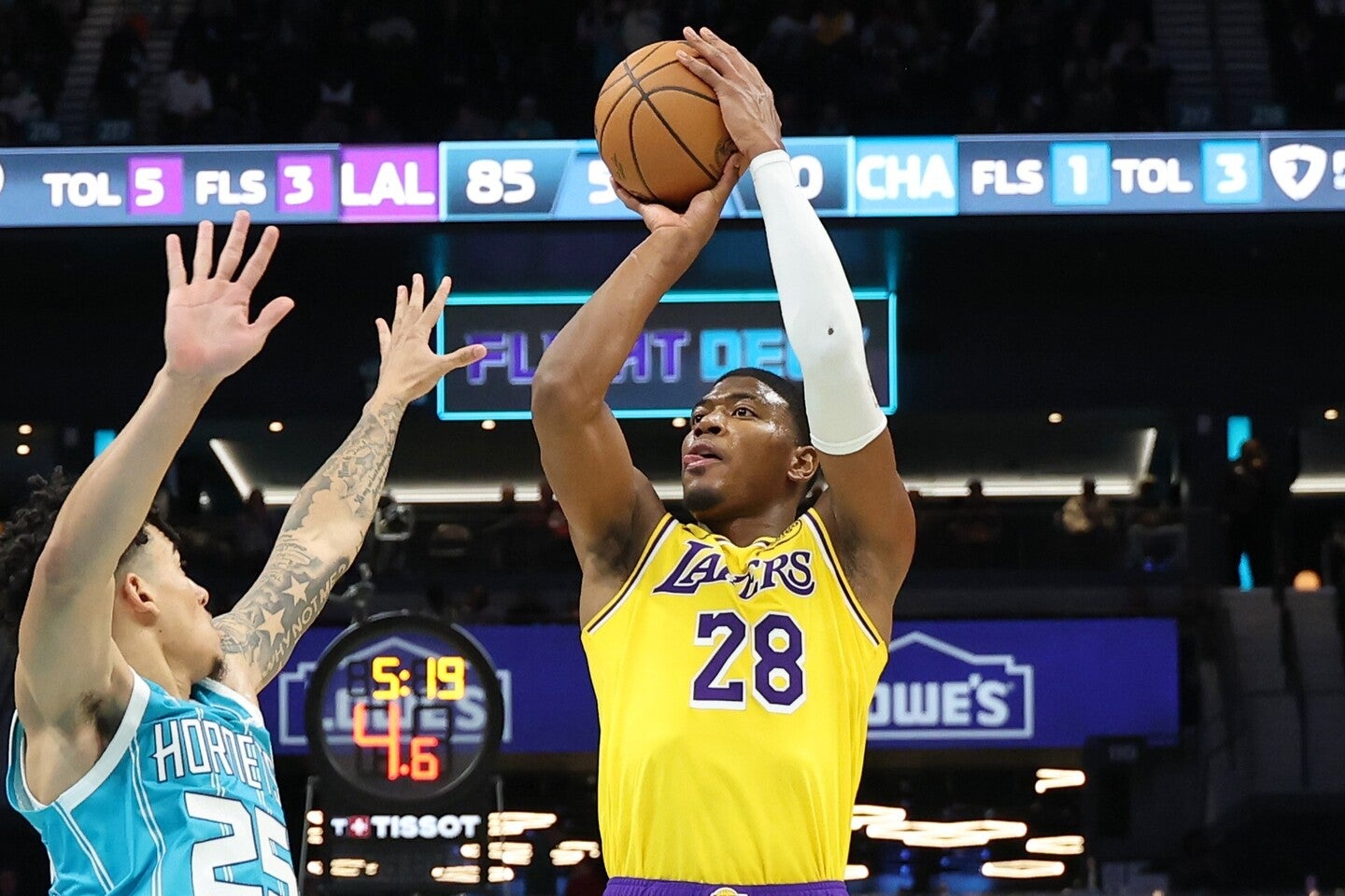 八村は今季３度目の20得点オーバーとなる21得点の活躍で、レイカーズの勝利に大きく貢献した。(C)Getty Images