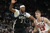 指揮官の言葉に肩の荷が下りたのか、ターナーはブルズ戦で今季最多の23得点をマークした。(C)Getty Images