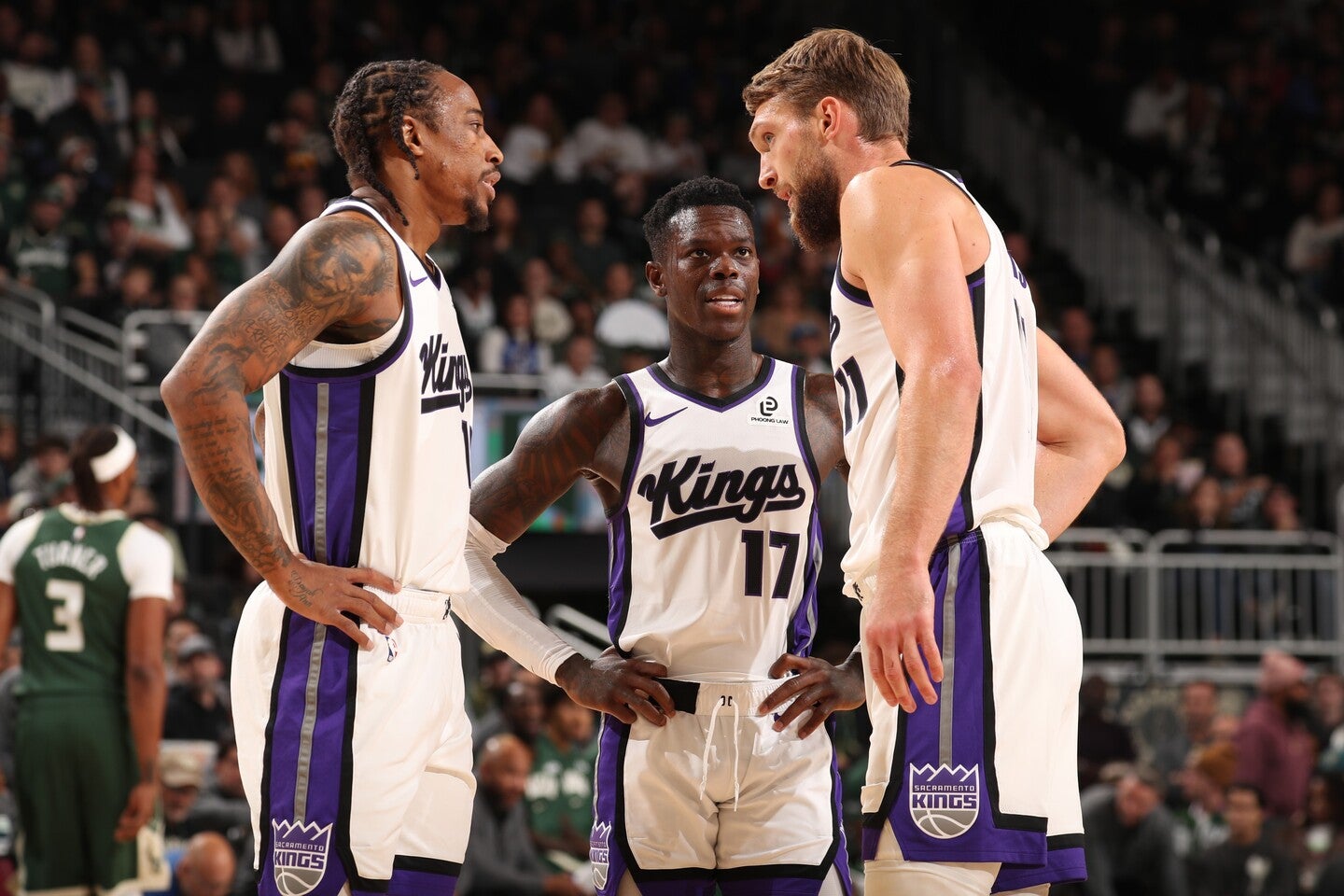 キングスの選手たちの不甲斐ないプレーに、クリスティーHCも怒り心頭だ。(C)Getty Images