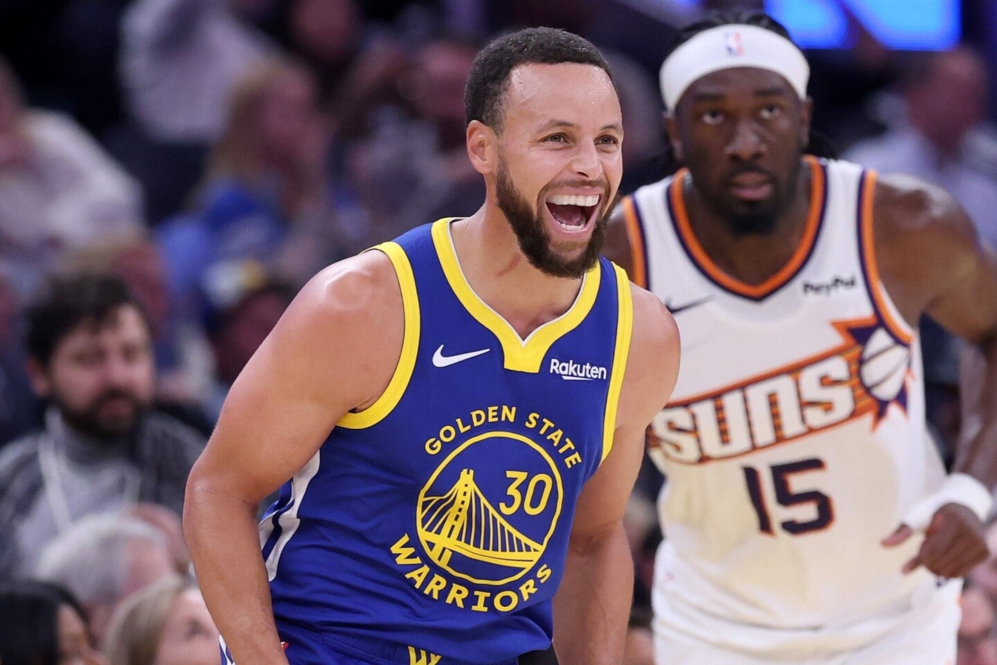 17年目の今季も健在ぶり示すカリー。持ち前の得点力でウォリアーズを牽引している。(C)Getty Images