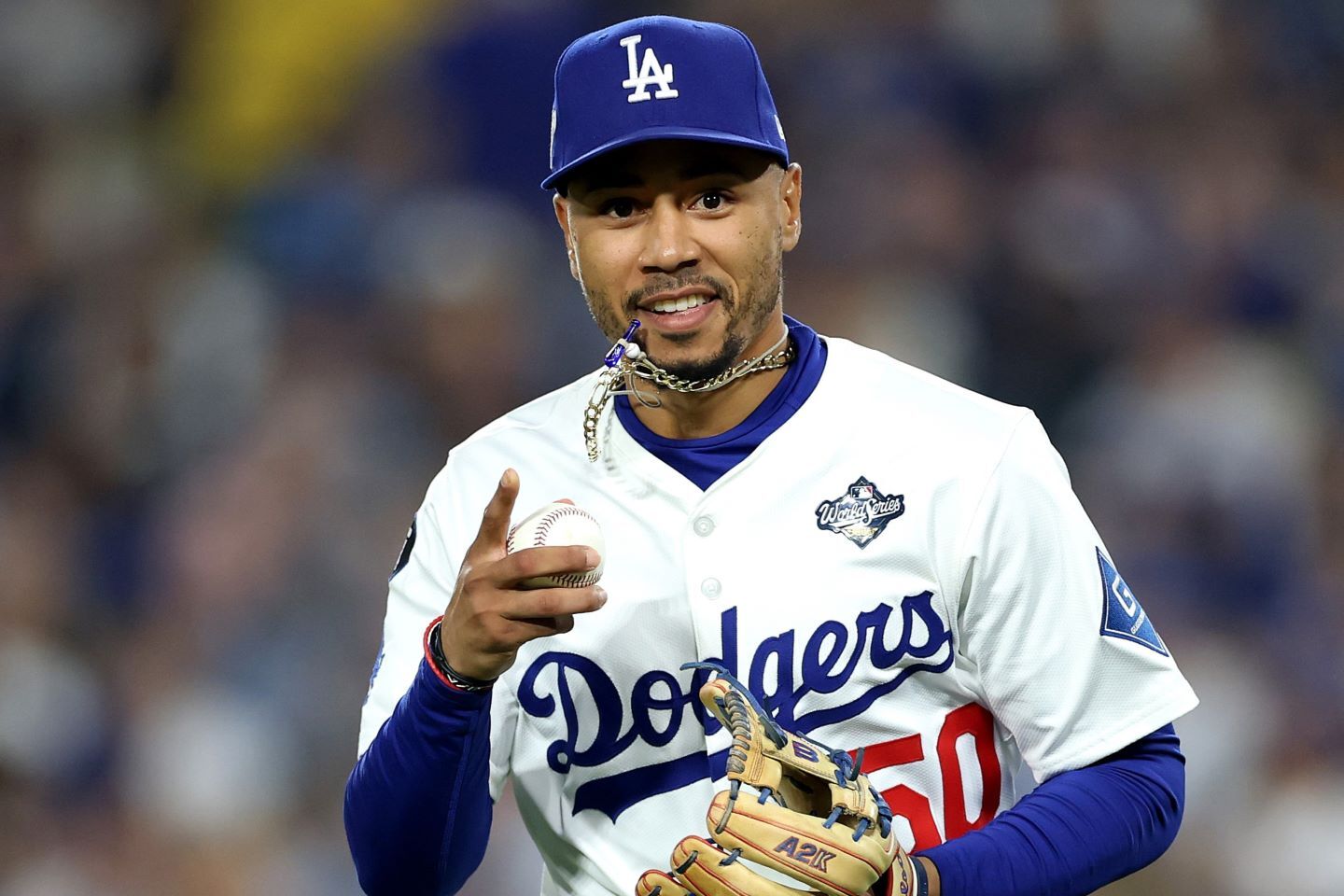 初の受賞式司会を務めたドジャースのベッツ。(C)Getty Images