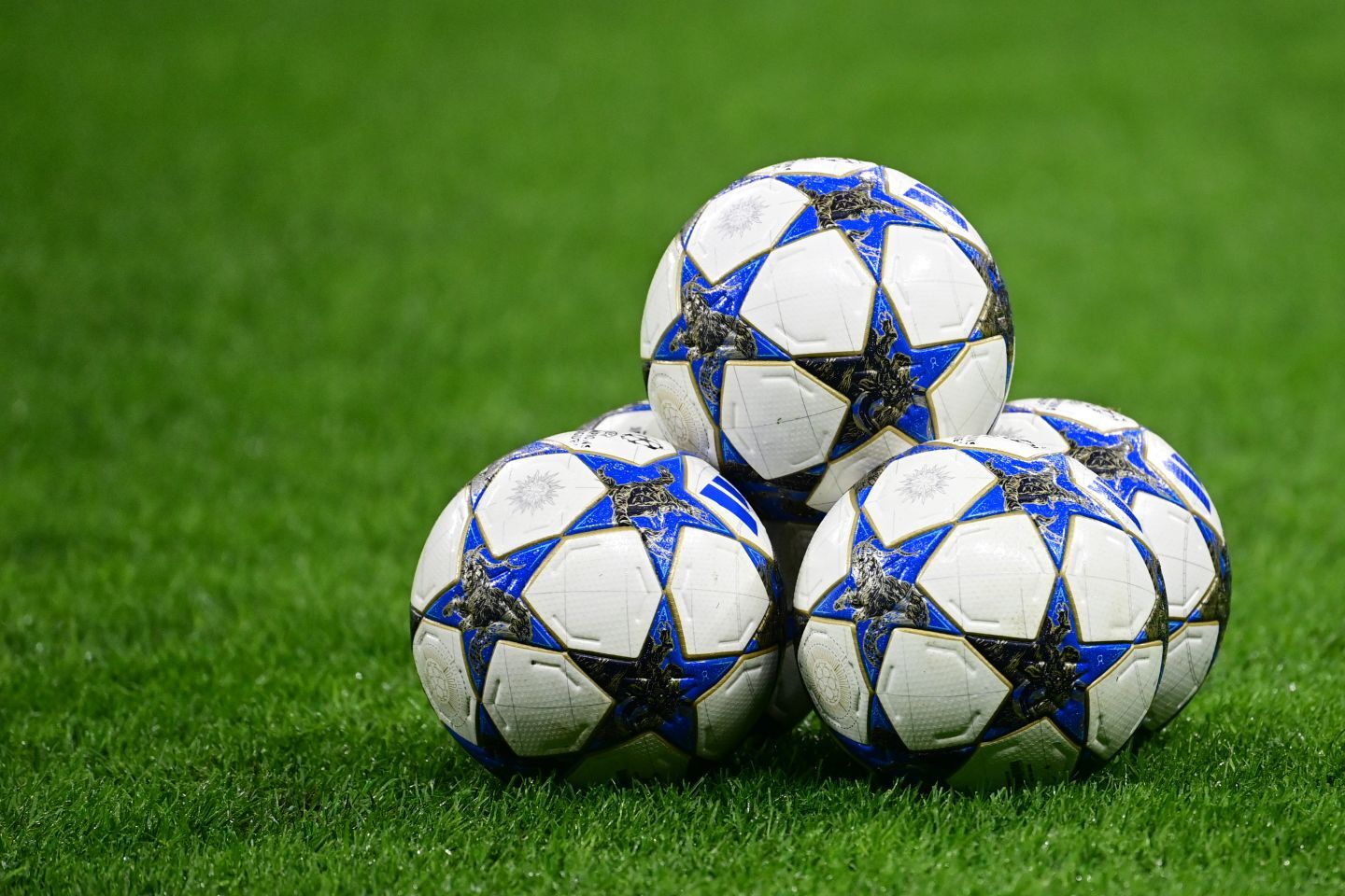 サウジアラビアや米国に渡った選手の年俸が大きく高騰しているが、調査機関による実際のパフォーマンスに基づいた年俸算出では、やはり欧州CLなどトップシーンで活躍している選手がランキングの上位を占めている。(C) Getty Images