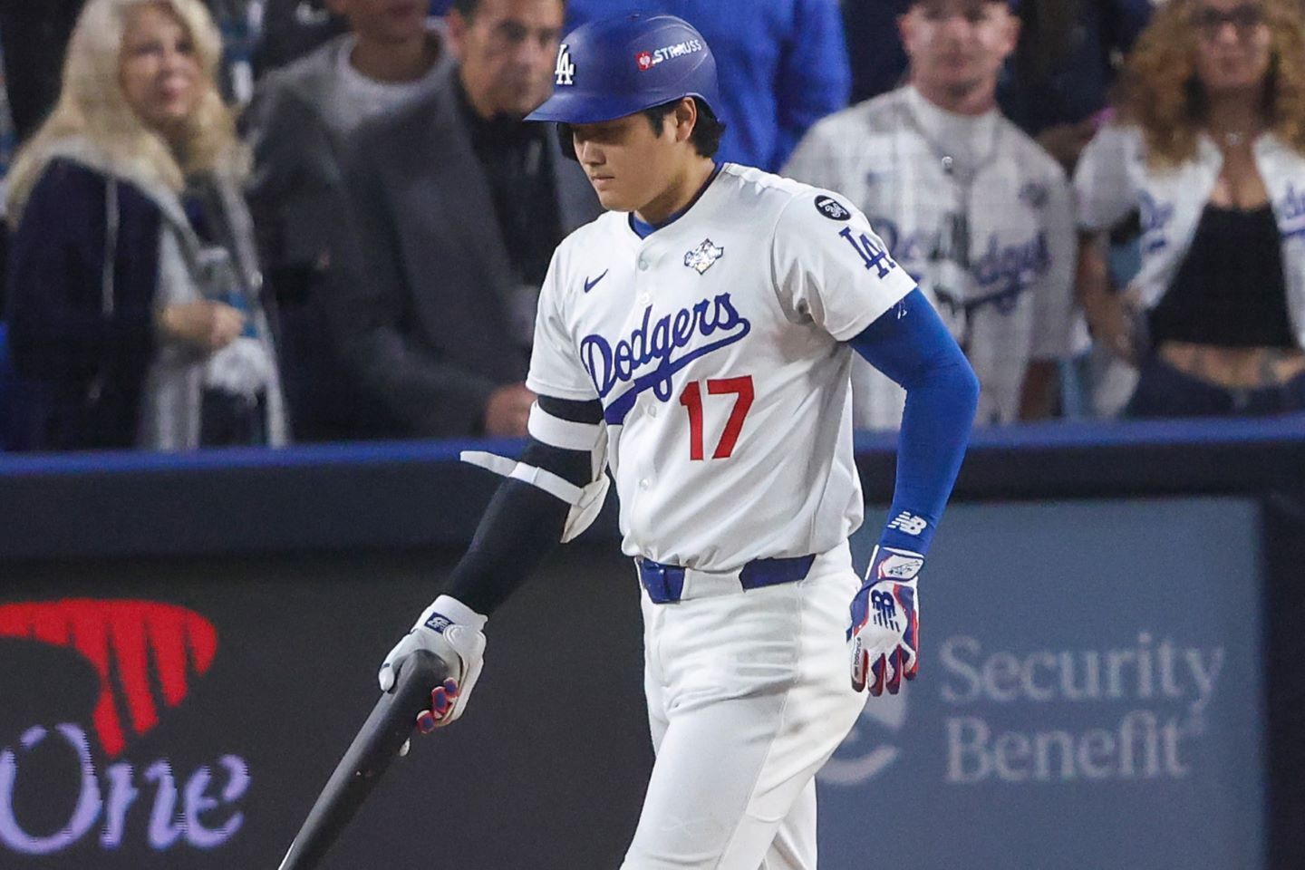 WS第３戦で４度の申告敬遠で勝負を避けられた大谷。(C)Getty Images