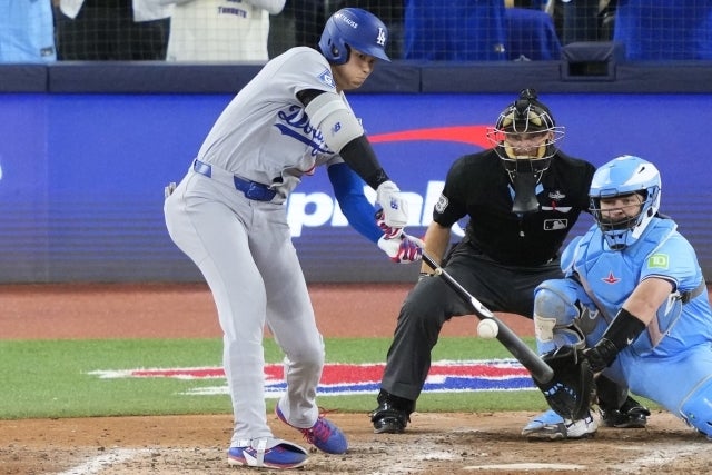 ワールドシリーズで驚異的な二塁打を放った大谷。(C)Getty Images