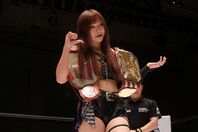 18歳の誕生日に新宿FACEで自主興行を行なう稲葉ともか。写真：橋本宗洋