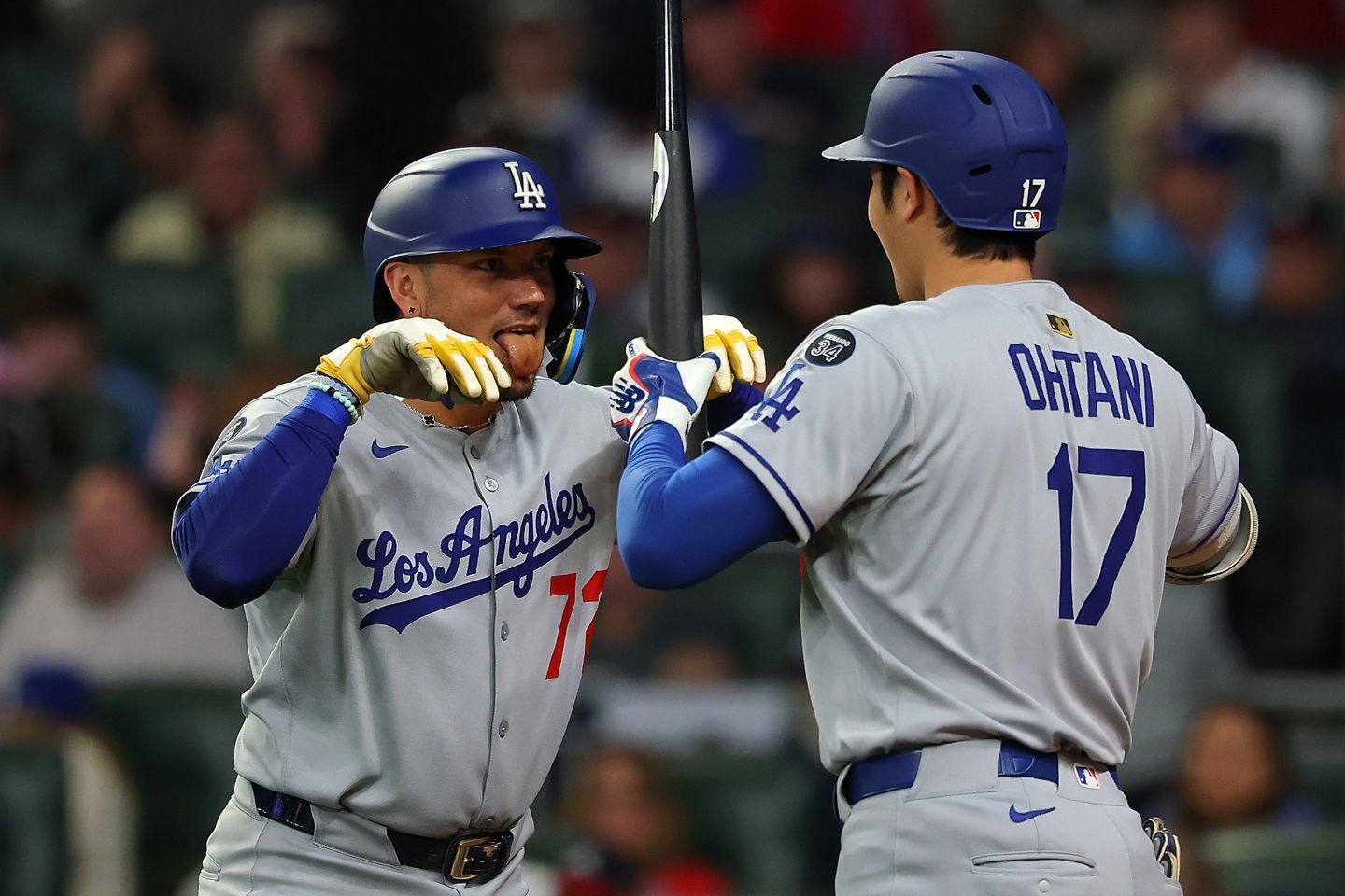 お馴染みになったロハスと大谷のセレブレーション。(C) Getty Images
