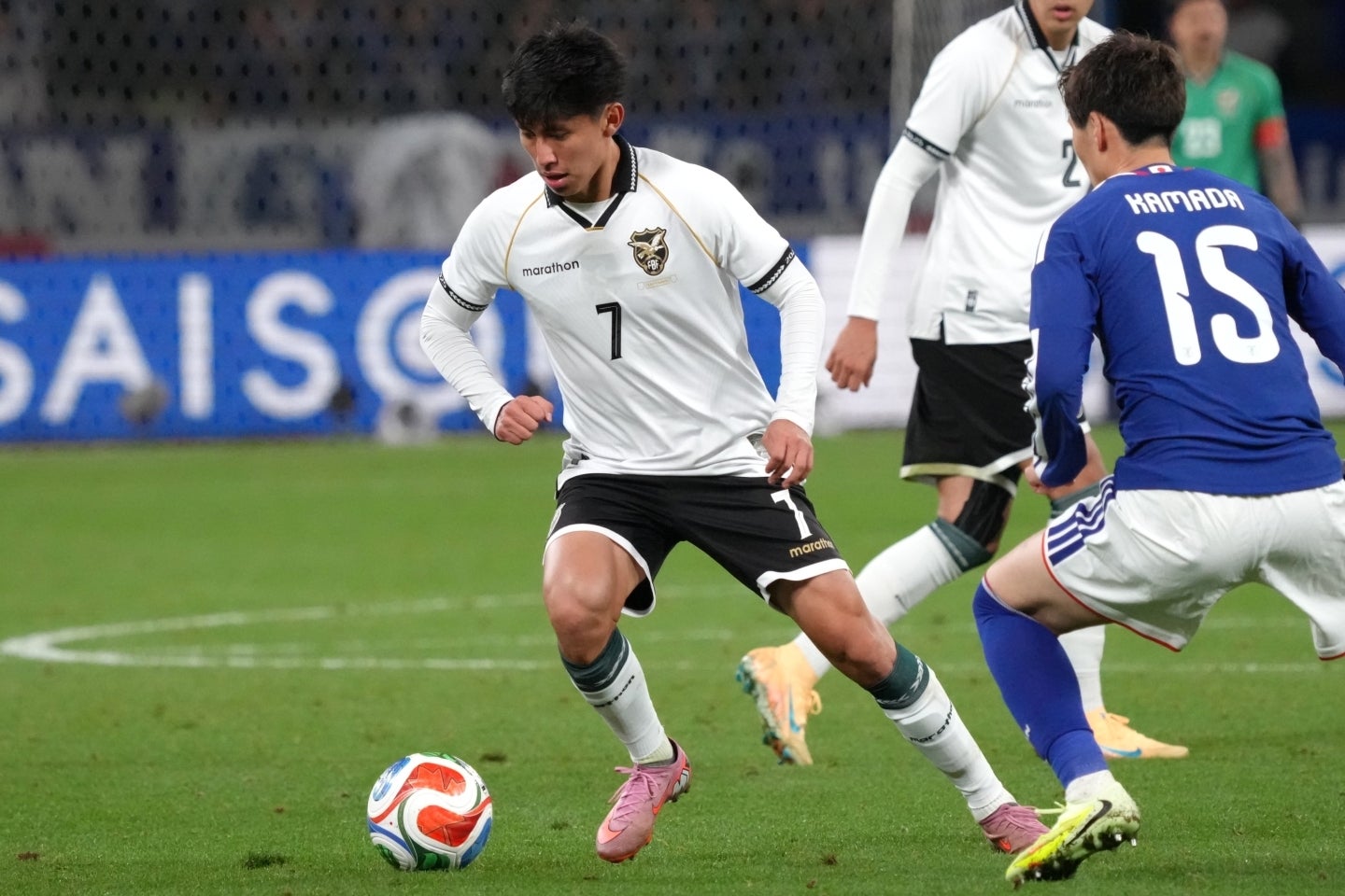 左利きの攻撃的MF、“ミゲリート”ことミゲル・テルセロス（７番）が要所で存在感。直接FKでゴールを狙うシーンもあった。ブラジルの名門サントスから２部のアメリカ・ミネイロにレンタル中の21歳は、南米予選で７ゴールを決めて得点ランク２位タイに入り注目を集めた。(C)Getty Images