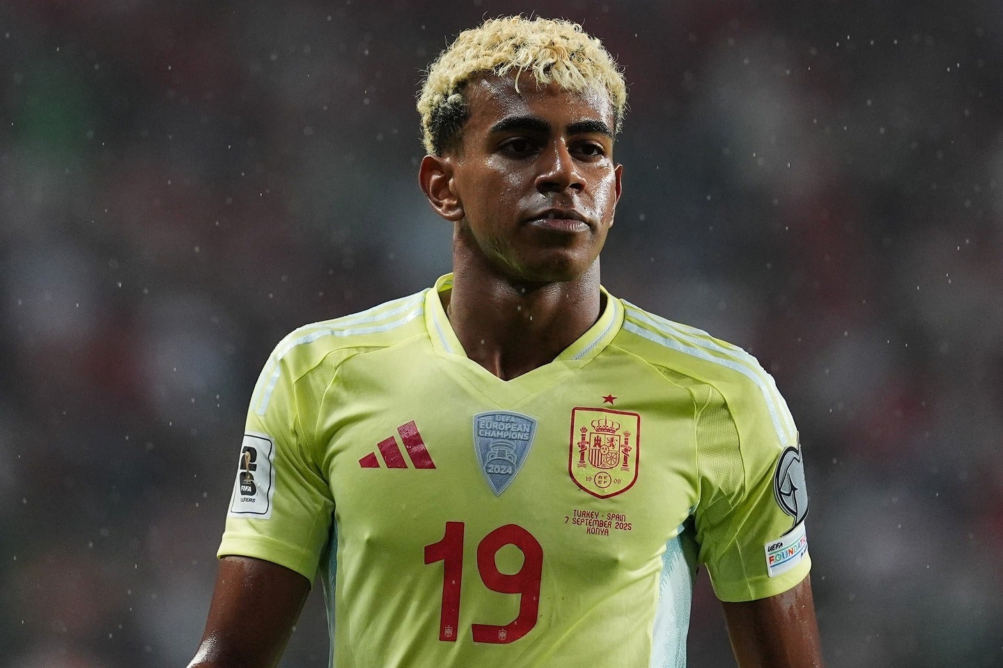 ヤマルの代表招集を巡って、スペインでは激しい論争が。(C)Getty Images