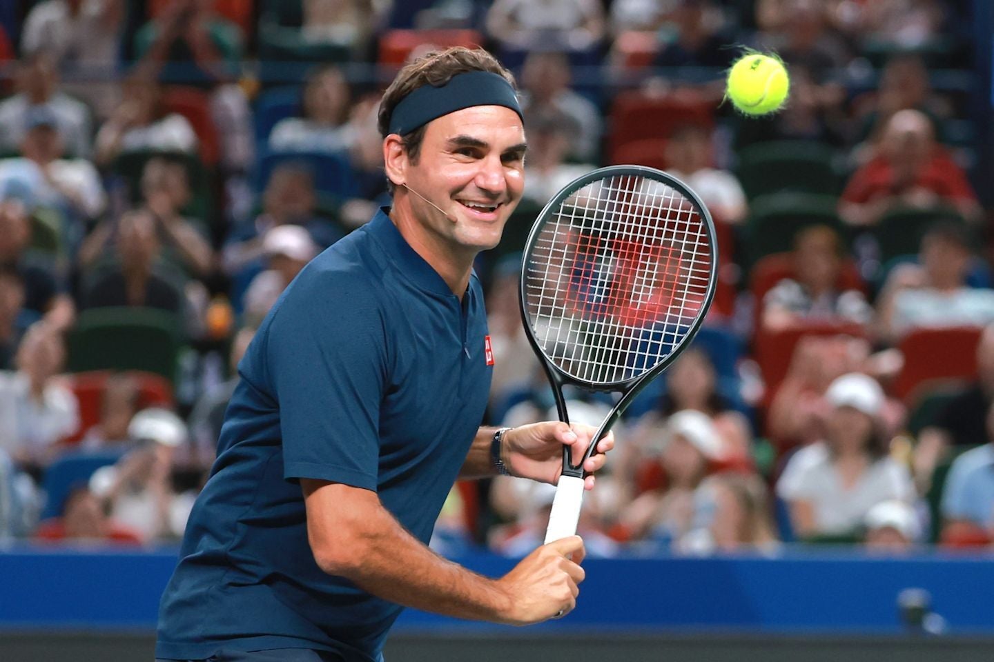 現役を退いてもなお絶大な人気を誇るフェデラー氏がテニス界との今後の関わり方について語った(写真は上海マスターズのエキジビション出場時）。(C)Getty Images