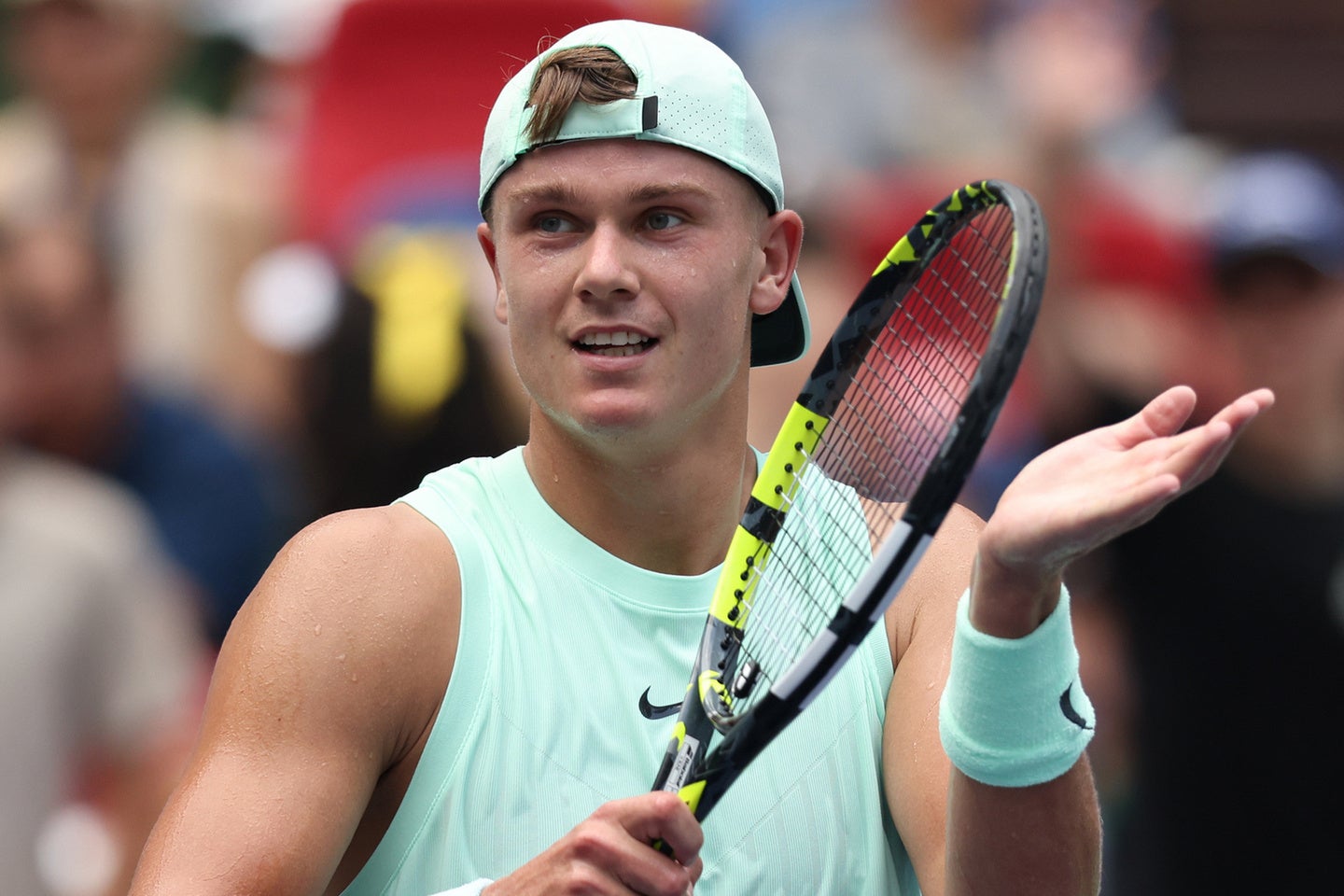 左足のケガのリハビリに努めているルネ。復帰には長くて６カ月ほどを要する見込みだ。（C）Getty images