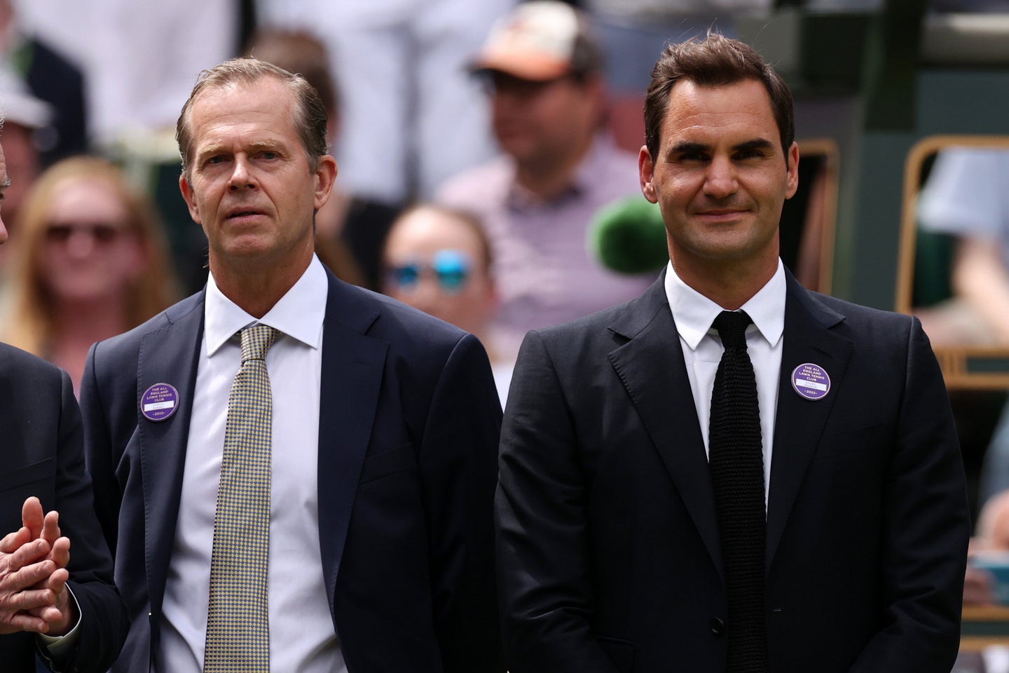 2026年の殿堂入りが決まったフェデラー（右）。かつてコーチを務めたエドバーグ（左）をはじめ、先達たちがこぞって祝福した。(C)Getty Images