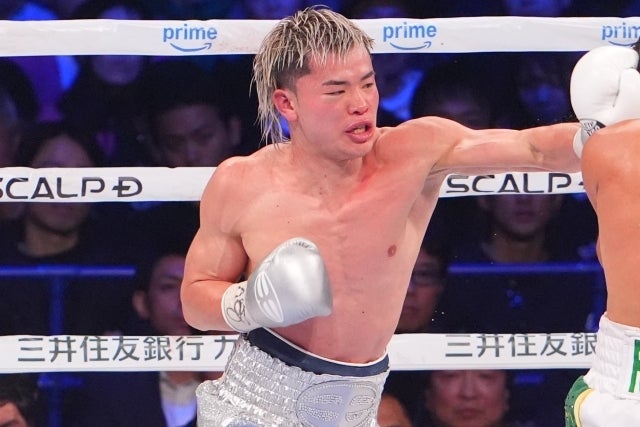 井上に大差判定で敗れ、初黒星を喫した那須川。(C)THE DIGEST