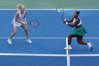 パートナーの良いところを見つめれば、自分の強みも見えてくる。「パートナーの力を引き出す」ことを意識して、戦術を組み立てていきたい（※写真はイメージ）。（C）Getty Images