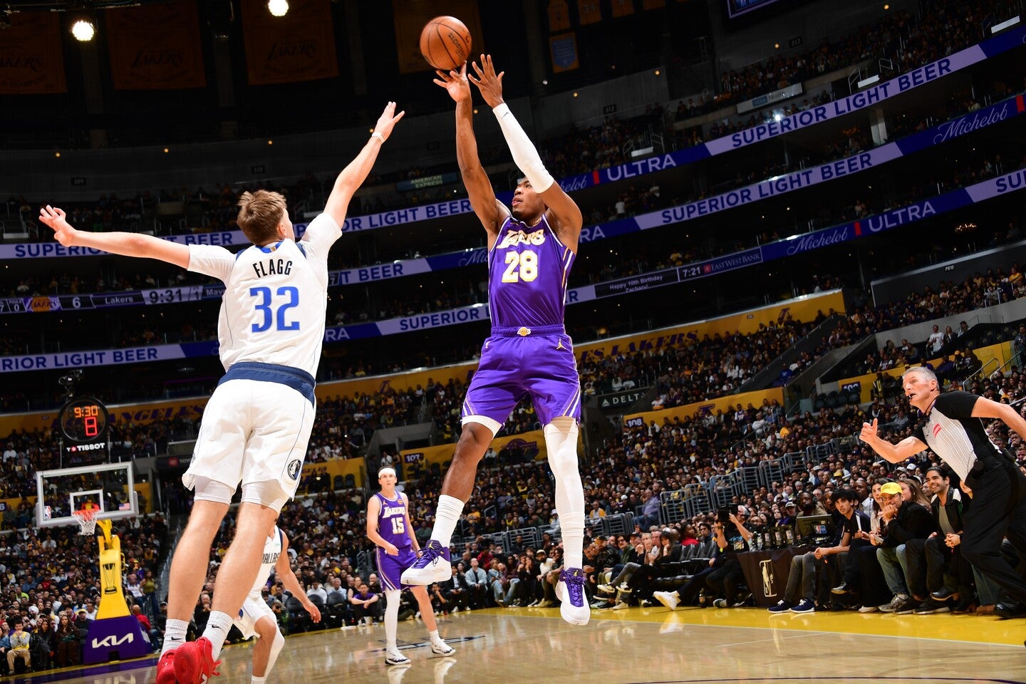 前半の不発から一転、八村は後半に入り高確率でショットを沈めてみせた。(C)Getty Images