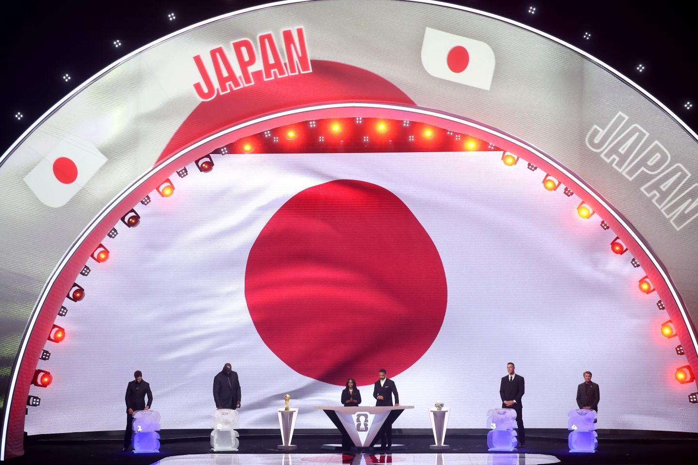 ワシントンD.C.で行なわれた組み合わせ抽選。森保一監督が率いる日本はオランダらと同組に入った。(C) Getty Images