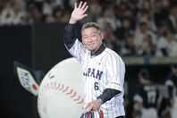 11月の侍ジャパン戦では始球式を務めた中田氏。写真：スポーツ報知/アフロ