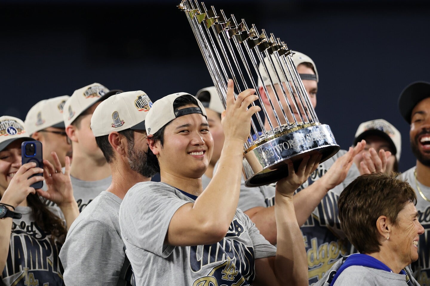 WS２連覇を飾った大谷。新たな世界的勲章を手にした。(C)Getty Images