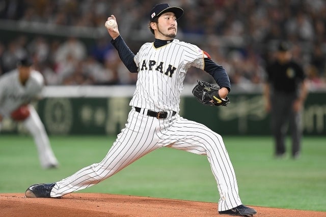 17年のWBCでは２試合に先発。ローテの一角を担った石川が欧州に旅立つ。(C)Getty Images