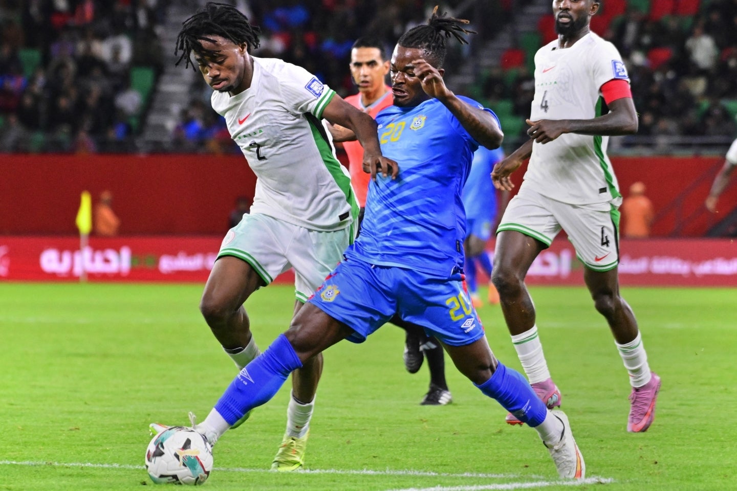 25年11月16日に中立地のモロッコで行なわれた予選プレーオフ決勝で、DRコンゴ（青）がナイジェリア（白）にPK戦で勝利。大陸間プレーオフ進出を決めた。(C)REUTERS／AFLO