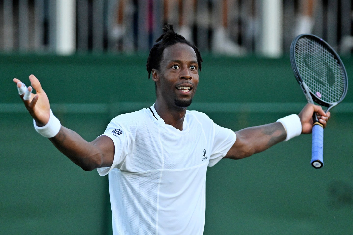 来年限りでの引退を決め、すでに金融業の研修を受けているというモンフィス。さらにエンターテイナーの彼らしく、マジシャンにも並々ならぬ意欲を示す。(C)Getty Images