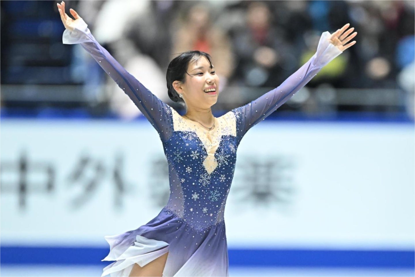 ３番滑走で登場した三原。今季限りで現役引退を表明したスケーターに大歓声が送られた。写真：金子拓弥（THE DIGEST写真部）