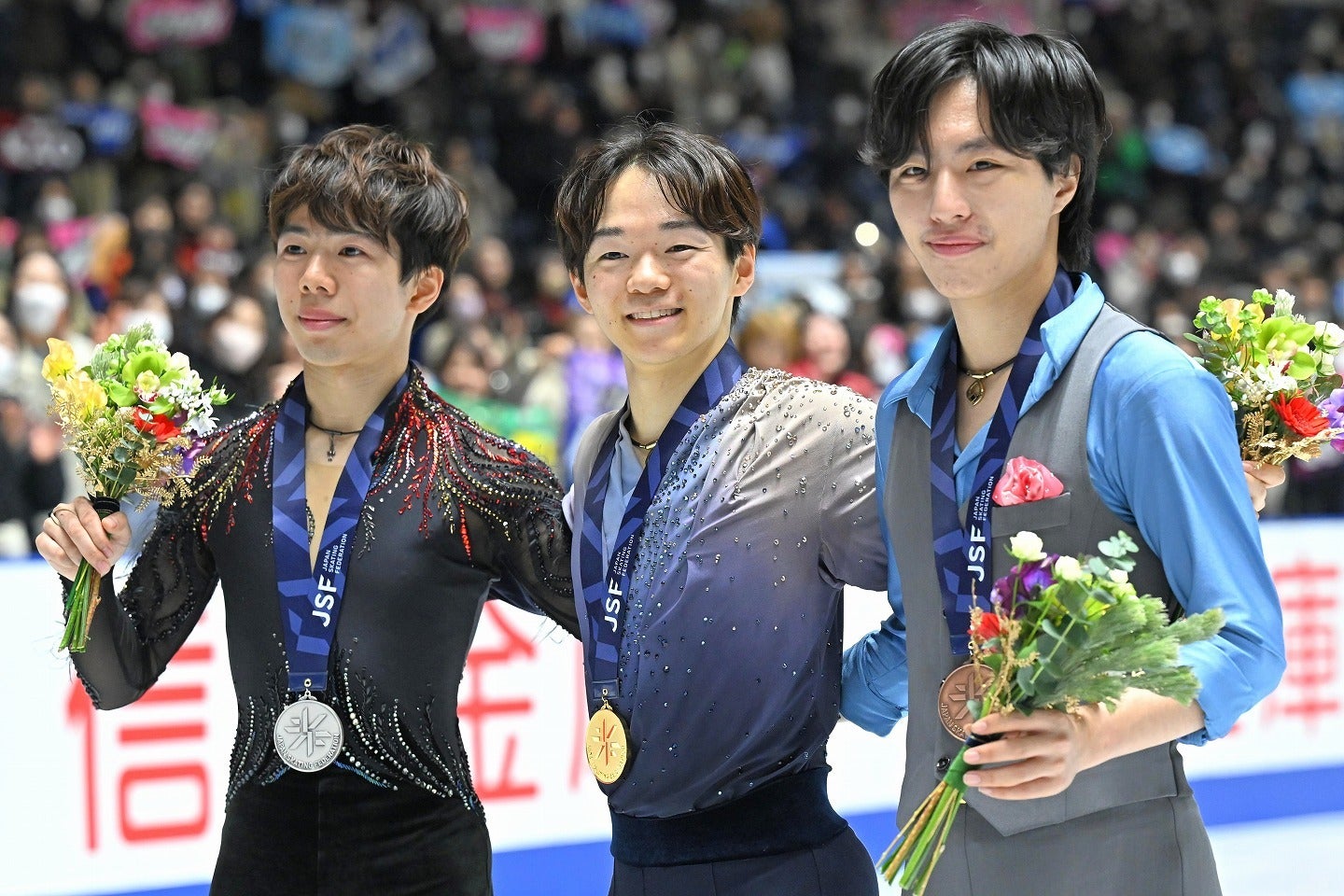 （左から）佐藤、鍵山、三浦はジュニア時代から切磋琢磨してきた間柄だ。写真：金子拓弥（THE DIGEST写真部）