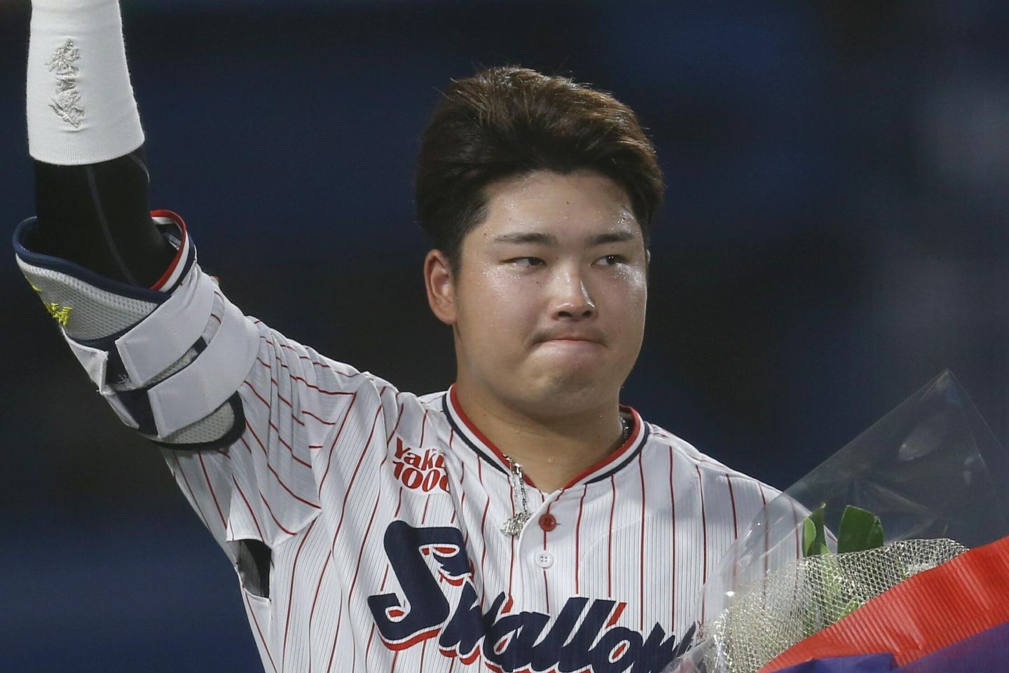 2022年には５打席連続ホームランの離れ業もやってのけた。村上がいよいよメジャーへ。写真：滝川敏之