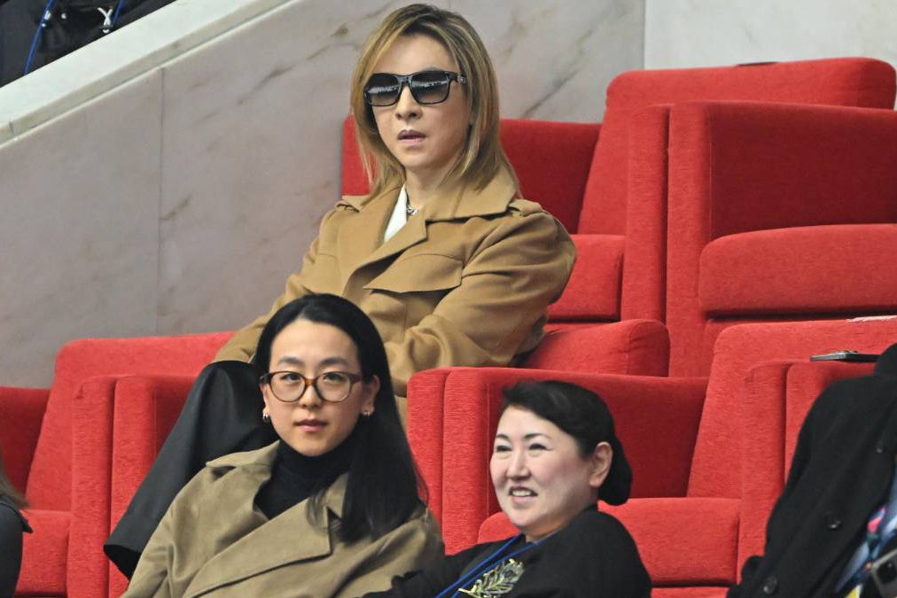 全日本フィギュアでの超レアな光景。上段はYOSHIKIさん、下段は浅田真央さん（左）と伊藤みどりさん（右）。写真：金子拓弥（THE DIGEST写真部）