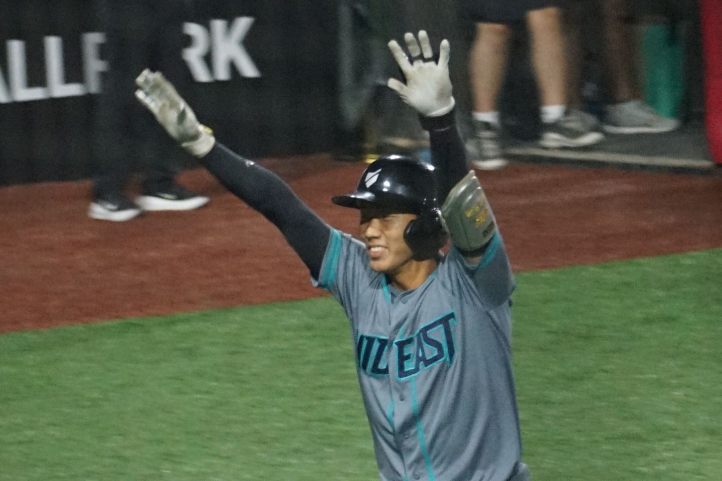 攻守で成長した姿を見せた田内。来季の活躍が楽しみだ。写真：萩原孝弘