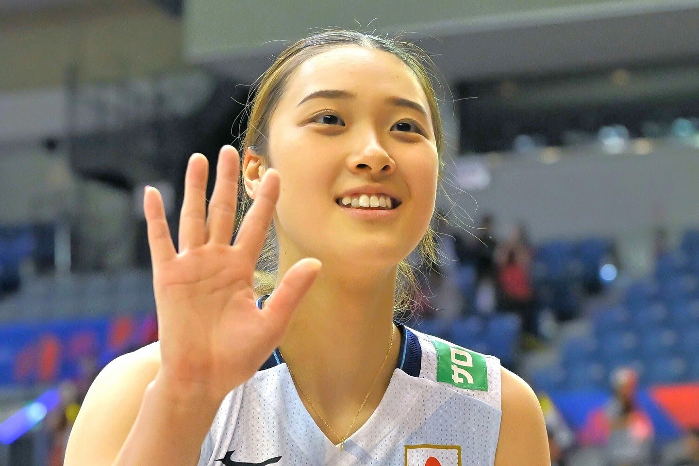 姉・彩乃とのクリスマスディズニーを報告した佐藤淑乃。写真：金子拓弥（THE DIGEST写真部）