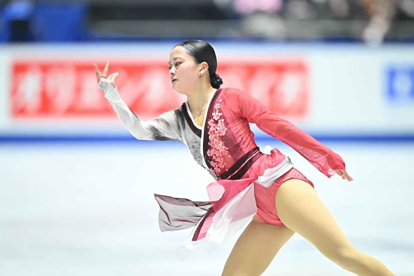 全日本FSで演技する渡辺。写真：金子拓弥（THE DIGEST写真部）