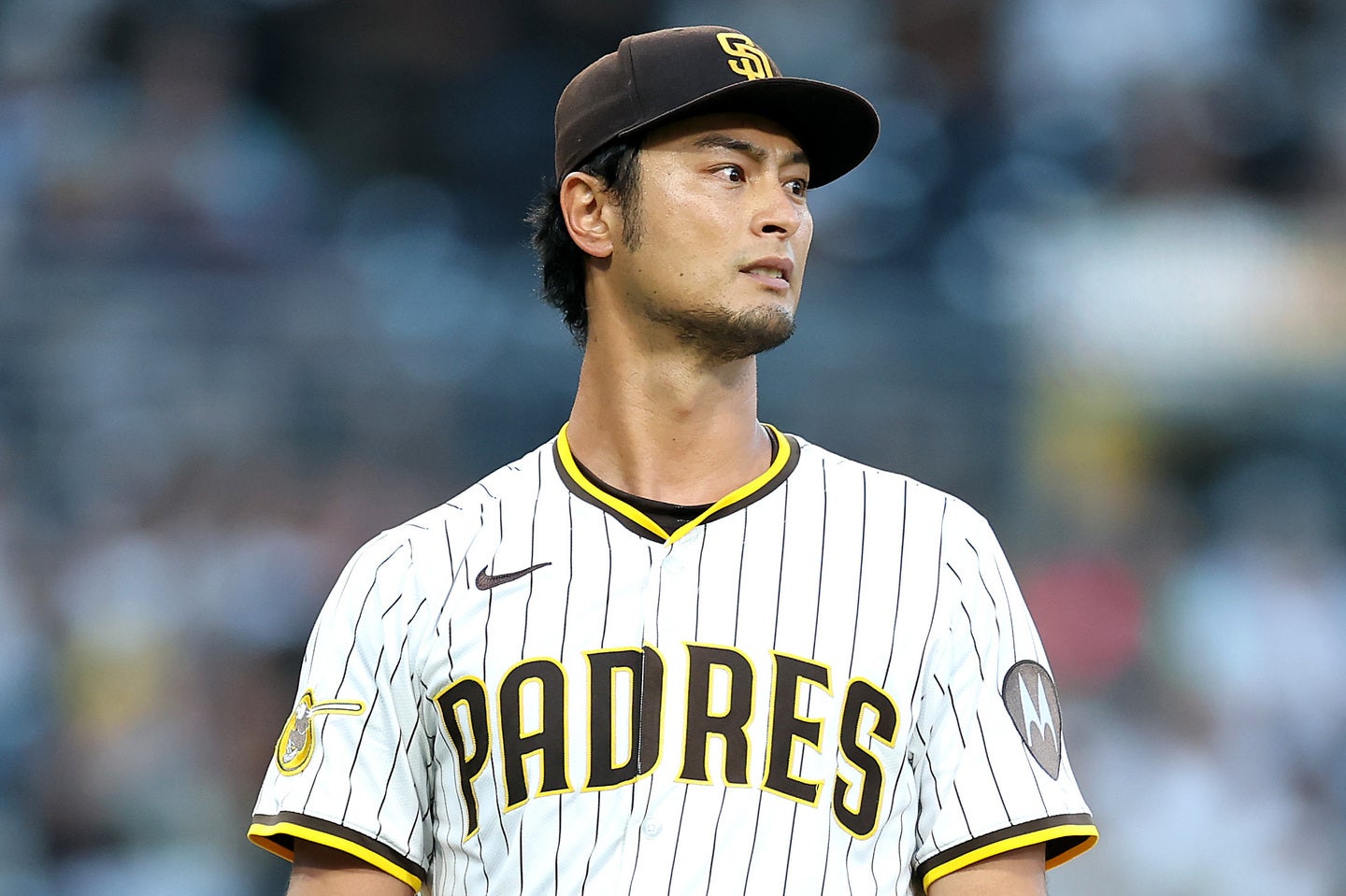 大御所タレントと路上で遭遇したダルビッシュ。（C）Getty Images