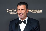 元ポルトガル代表のフィーゴが来日し、日本観光を楽しんだ。(C)Getty Images