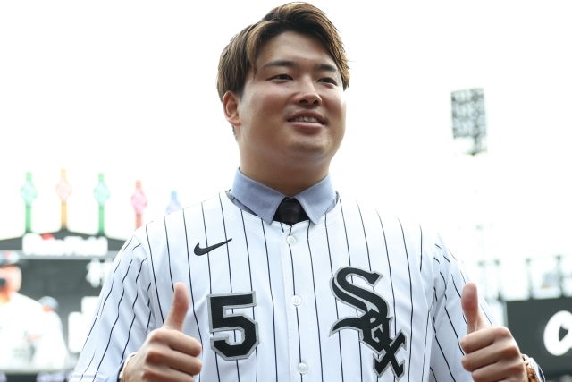 ホワイトソックスと２年契約を結んだ村上。総額で3400万ドルだ。(C)Getty Images