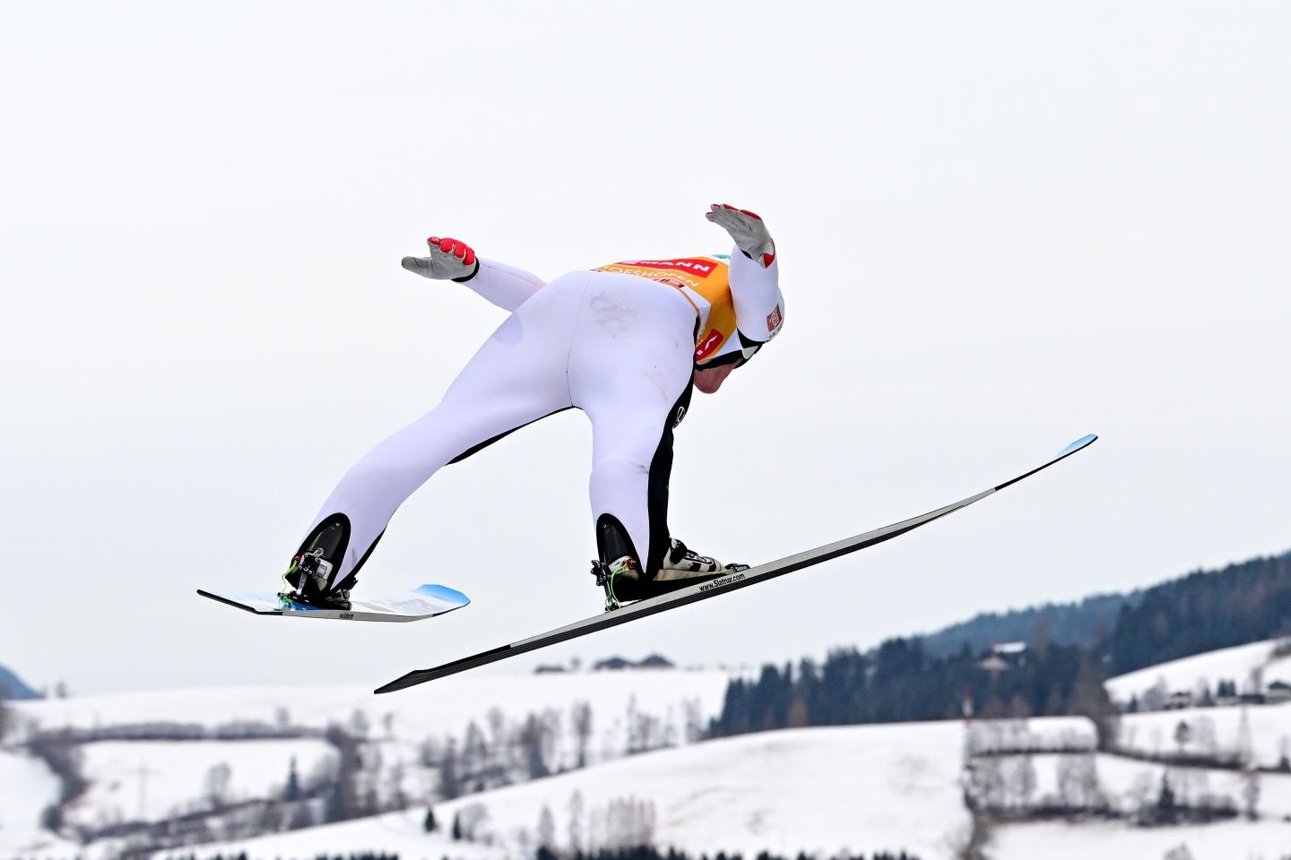 スキージャンプのスーツ規定がより厳格に運用されることになった。※写真はイメージ (C) Getty Images
