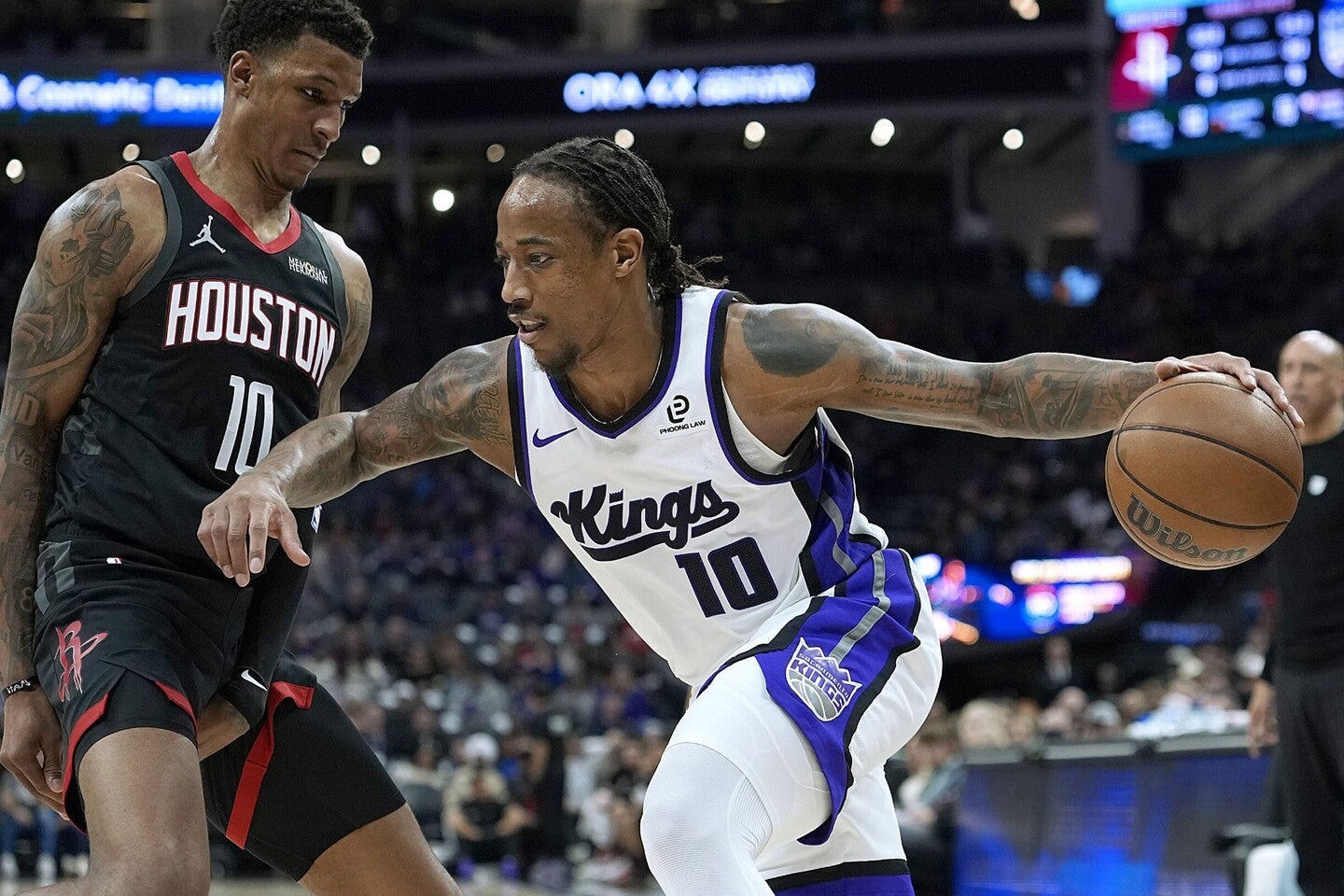 36歳のデローザンは今季も平均19.1点と健在。キングスの攻撃を牽引している。(C)Getty Images