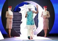 ファッションに対して強いこだわりを持つ大坂なおみが、全豪オープン初戦で観衆の度肝を抜く装いでコートへ登場！「ウェアに興奮している」と語った驚きの姿。(C)Getty Images