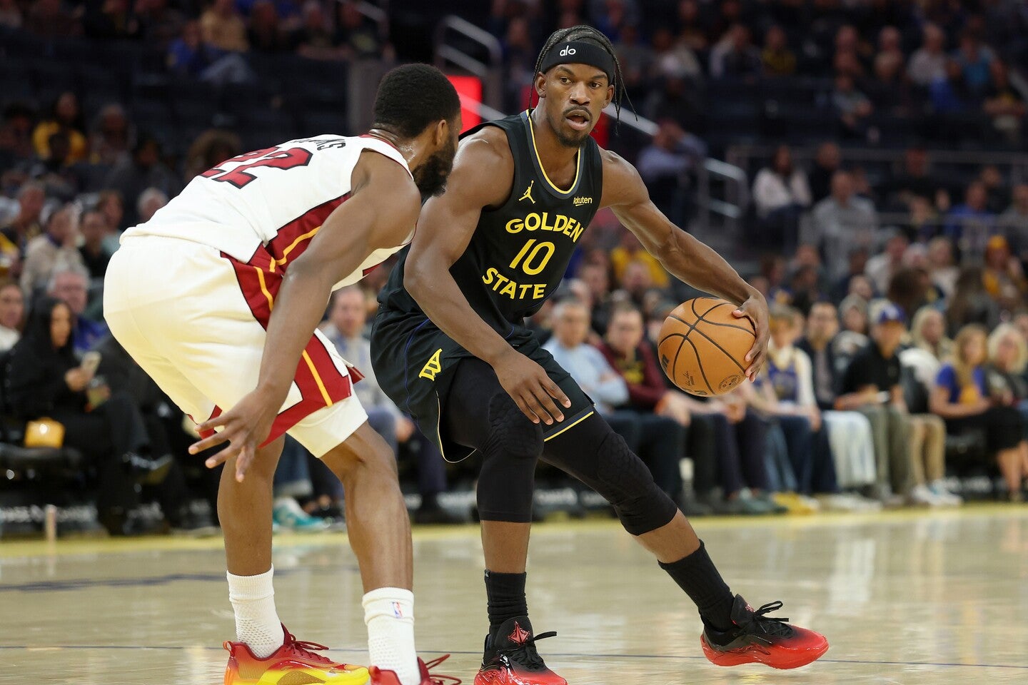 ロスター刷新が噂されるウォリアーズだが、GMはバトラー三世の放出を否定した。(C)Getty Images