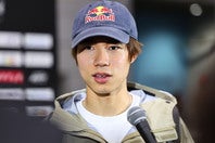 堀米が人気アイドルとの２S写真を公開。ファンの間で話題となっている。写真：梅月智史（THEDIGEST写真部）