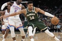 ヤニスがチームメイトへの不満を爆発させた。(C)Getty Images