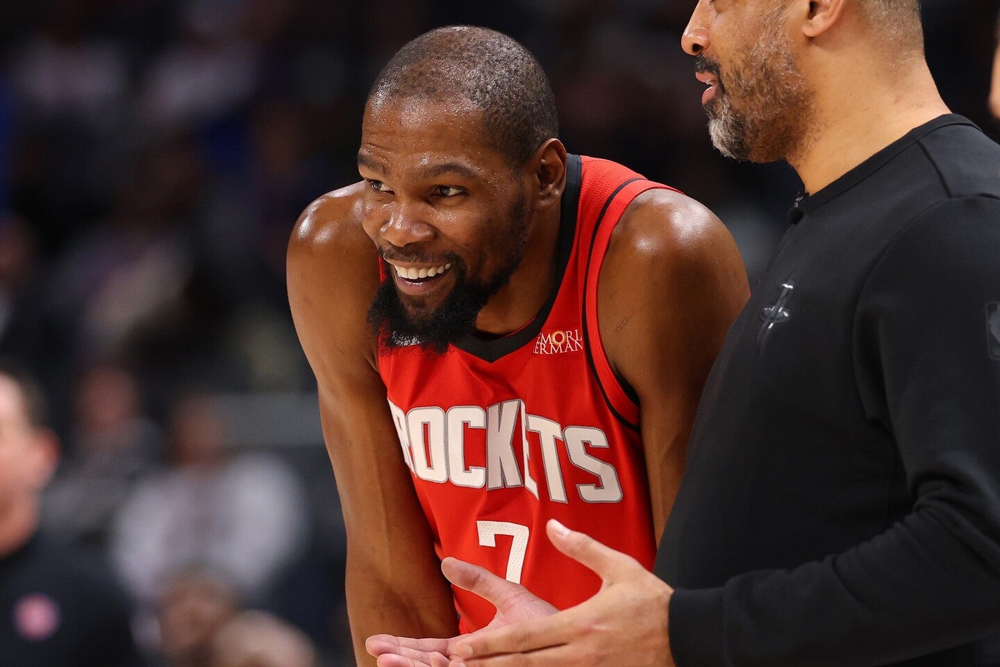 二夜連続で40分超えのプレータイムも、デュラントは意に介していない。(C)Getty Images