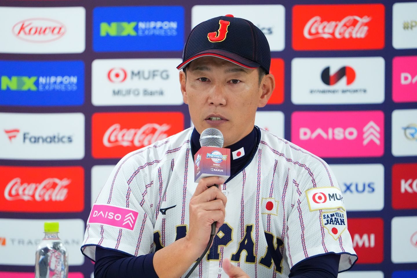 侍ジャパンを率いる井端監督。(C) THE DIGEST