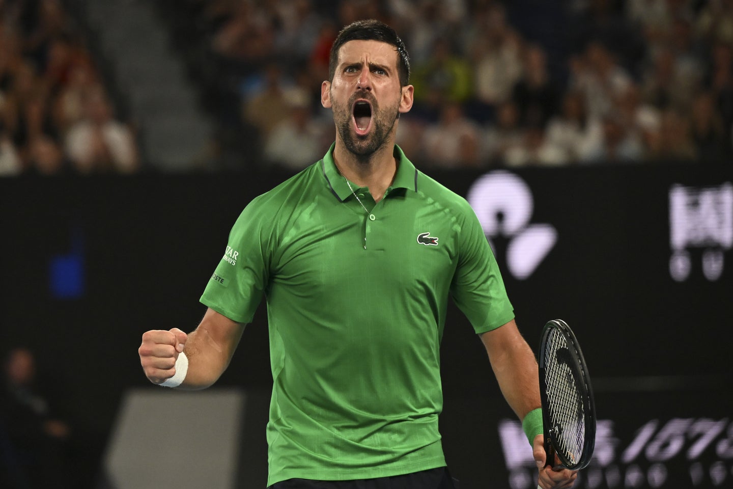 シナーとの激闘を制したジョコビッチは、頂点に座す狼、アルカラスとの決勝に駒を進めた。数々の記録が懸かった決戦の結果はいかに？(C)Getty Images