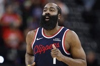 クリッパーズに別れを告げ、キャバリアーズへと移籍したハーデン。(C)Getty Images