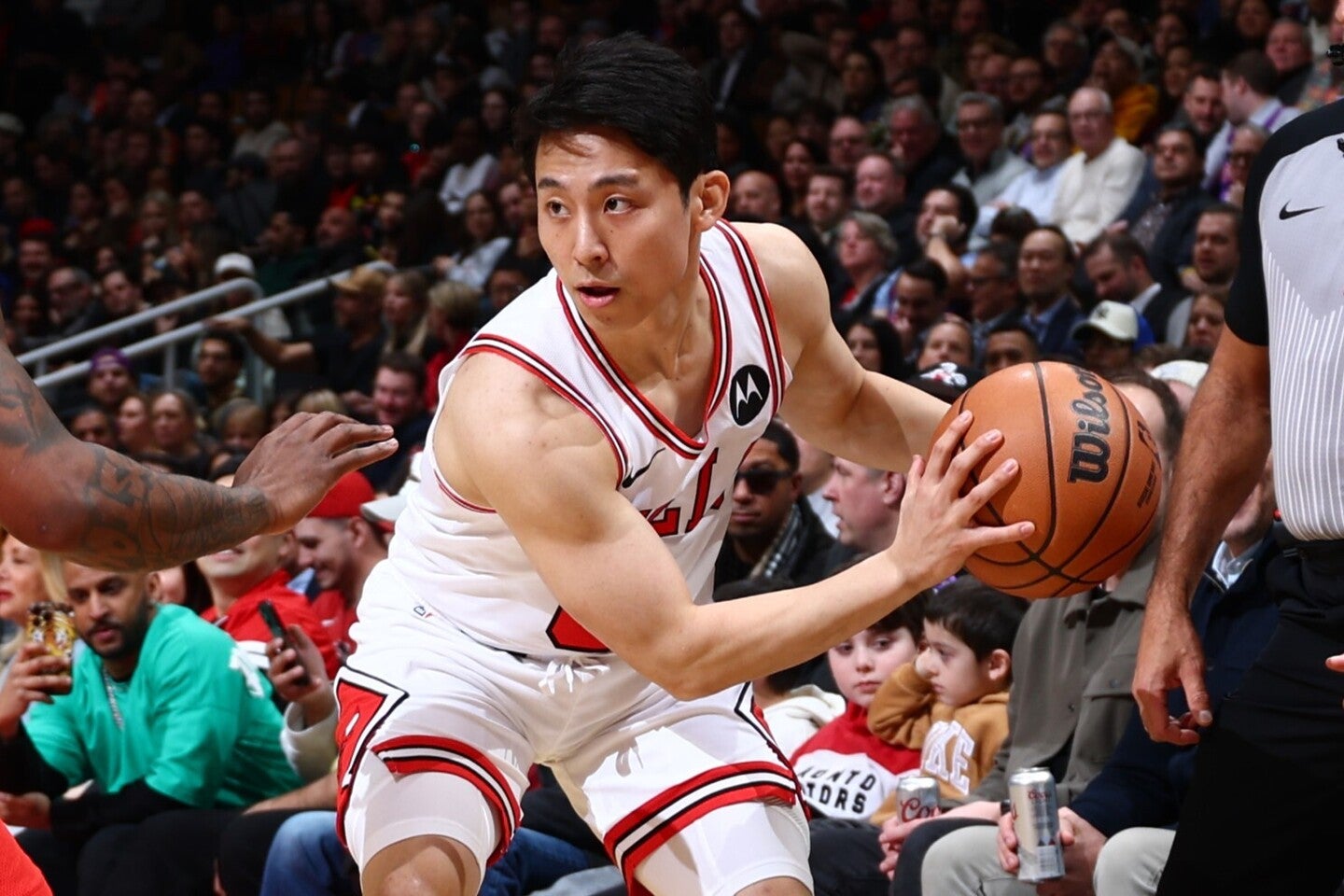 ブルズ新加入のサイモンズが河村を称賛した。(C)Getty Iamges