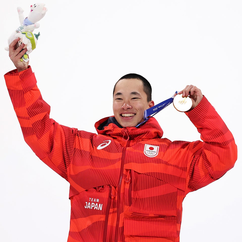 金メダル獲得で笑顔を見せた木村葵来。(C)Getty Images